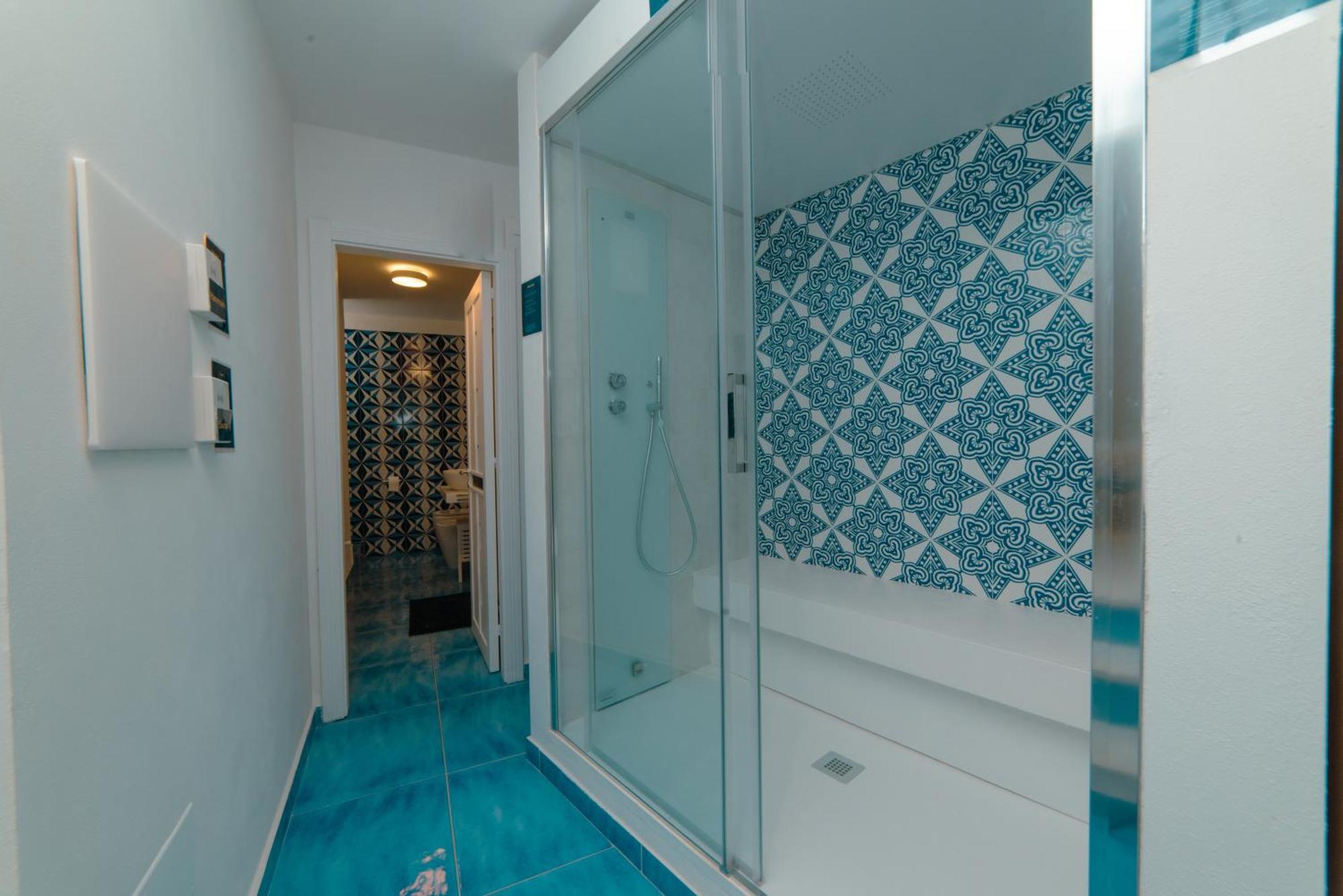 Villa Dorotea Luxury & Modern Design - Jacuzzi With Seaview & Sauna - Hammam & Homegym ミノーリ エクステリア 写真